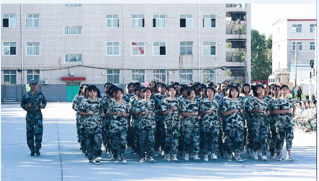 华体汇登录首页多彩校园.png 华体汇登录首页多彩校园.png