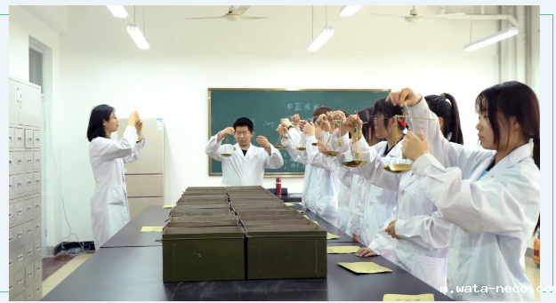 华体汇登录首页中药学专业.png 华体汇登录首页中药学专业.png