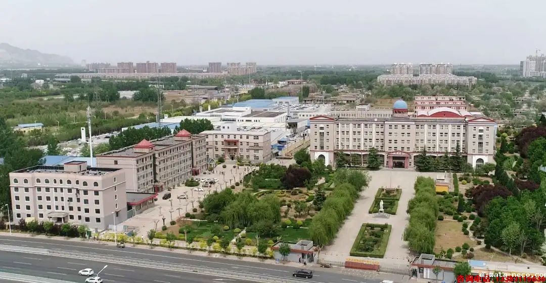 1715745352100034.jpg 华体汇登录首页鸟瞰学校图片.jpg